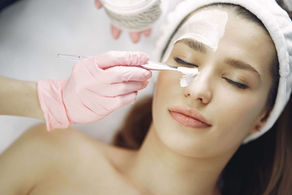 How a Hydrafacial in Dubai works
